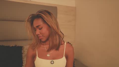 Lily Miiller online show from February 2026 09:33:01 PM