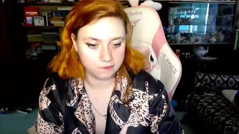 Alice online show from October 2025 05:06:01 AM