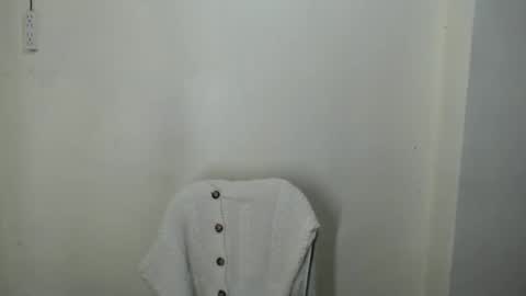 Snapshot of lily_summer23 chatting on December 2024 01:44:01 PM Youre pleasure Lily online show from December 2024 01:44:01 PM