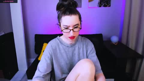 LILY online show from May 2026 12:15:01 PM