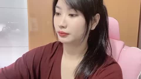 Snapshot of lilybelle6868 chatting on July 2026 03:51:02 PM lilybelle6868 online show from July 2026 03:51:02 PM