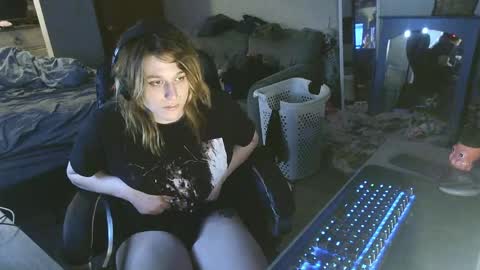 Snapshot of lilybvixen chatting on April 2026 02:46:02 AM lilybvixen online show from April 2026 02:46:02 AM