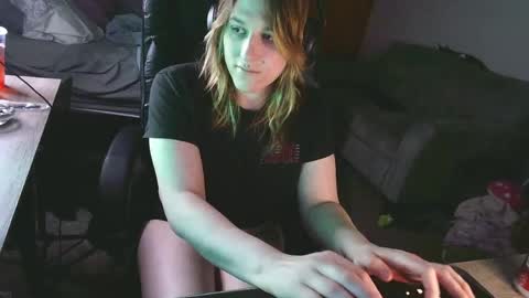 Snapshot of lilybvixen chatting on May 2026 02:49:02 AM lilybvixen online show from May 2026 02:49:02 AM
