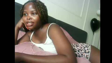 lilycelest online show from May 2026 03:41:01 PM