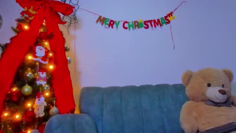 Snapshot of lilydolll chatting on December 2025 04:30:02 AM Lily online show from December 2025 04:30:02 AM