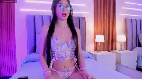 Snapshot of lilyhartt chatting on June 2026 01:25:01 PM Lili online show from June 2026 01:25:01 PM