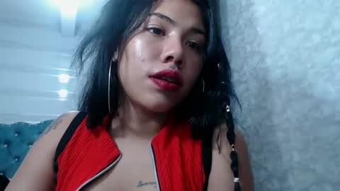 Snapshot of lilyjamesx chatting on March 2025 08:00:01 PM lilyjamesx online show from March 2025 08:00:01 PM