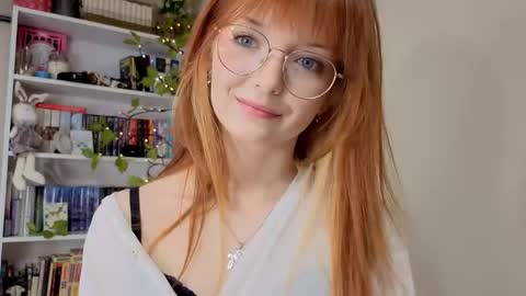 Lily online show from May 2026 10:07:01 PM