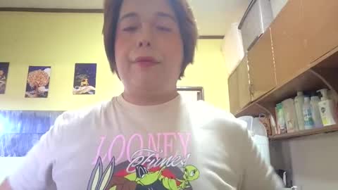 Snapshot of lilysette chatting on May 2026 08:52:02 AM lilysette online show from May 2026 08:52:02 AM