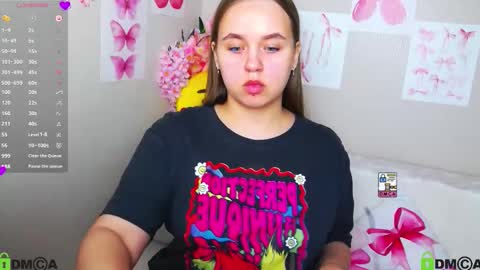 Lily online show from September 2025 08:46:02 AM