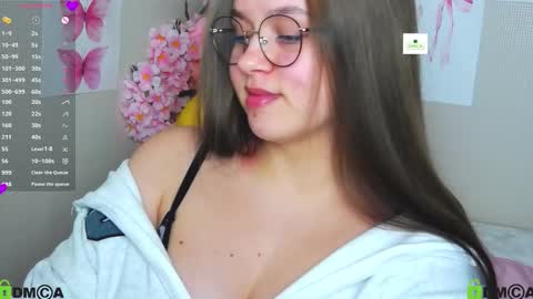 Lily online show from October 2025 11:29:01 AM