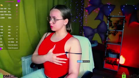 Lily online show from April 2026 09:35:01 PM
