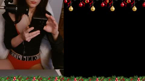 Snapshot of lilythrone chatting on December 2024 03:50:02 AM Lily Rone online show from December 2024 03:50:02 AM