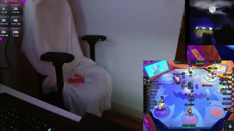 Snapshot of lilythrone chatting on October 2025 01:28:01 AM Lily Rone online show from October 2025 01:28:01 AM