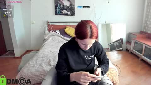 Snapshot of lilyviolet7 chatting on April 2026 01:30:01 PM Hi Im Lily online show from April 2026 01:30:01 PM