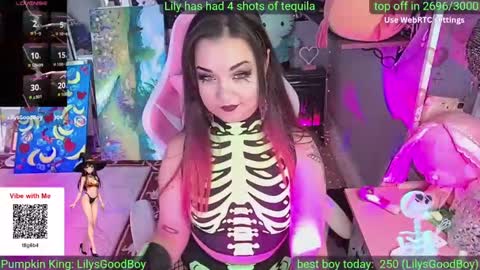 lilywhite42o online show from October 2025 09:37:01 PM