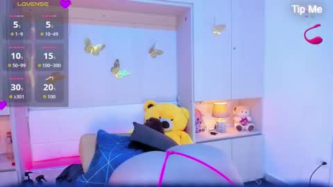 lilywhitee1 online show from February 2026 12:16:02 AM