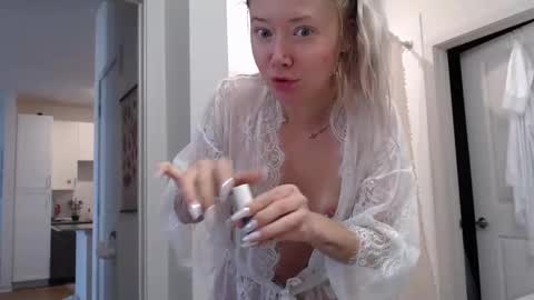 Lily Monroe online show from March 2026 01:27:02 PM