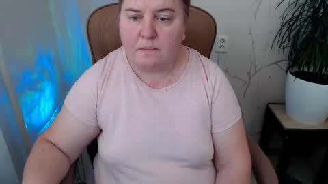 Snapshot of limonka_fire chatting on January 2025 12:29:01 PM Limonka Fire online show from January 2025 12:29:01 PM