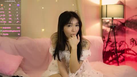 Lin Use menu to play with me  online show from February 2025 09:17:01 PM