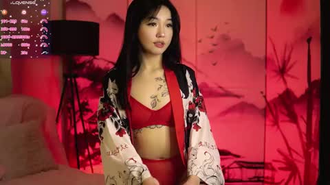 Lin Use menu to play with me  online show from February 2025 05:09:02 PM