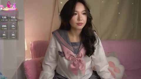 Lin Use menu to play with me  online show from October 2025 07:20:02 PM