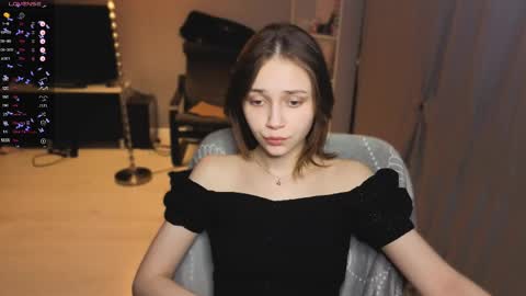 Scarlet online show from March 2026 01:21:01 AM