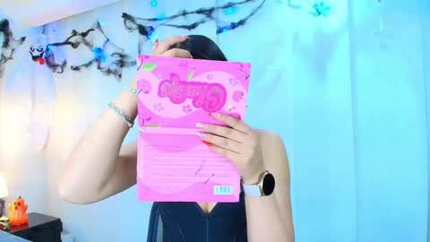  Lina Bedoya  online show from October 2025 11:40:01 AM