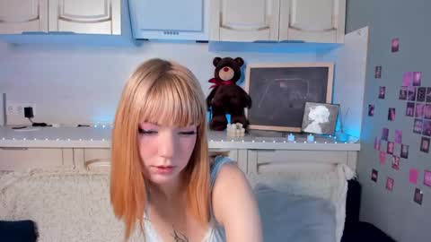 Snapshot of lina_blueeyed chatting on February 2025 08:11:01 AM Lina blueeyed GMT3 1100-1700 Mon Wed Thu Sat Sun online show from February 2025 08:11:01 AM