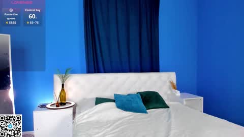 Snapshot of lina_blueeyed chatting on October 2025 10:15:01 AM Lina blueeyed GMT3 1100-1700 Mon Wed Thu Sat Sun online show from October 2025 10:15:01 AM