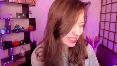 Lina online show from December 2024 02:09:01 AM