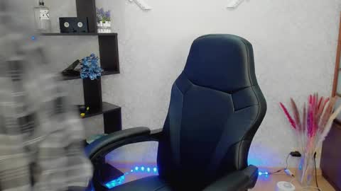 Lina online show from January 2025 02:15:01 AM