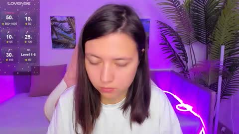 Lina online show from October 2025 02:42:02 AM