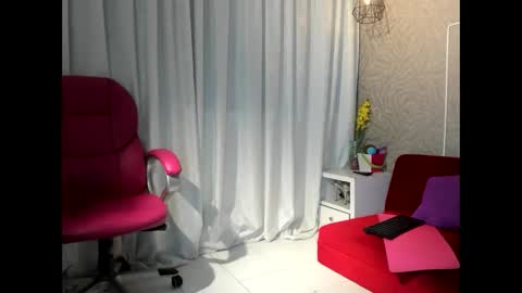 lina_clark_ online show from March 2026 06:30:01 PM