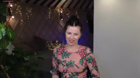 Snapshot of lina_flore chatting on June 2026 08:57:02 PM lina_flore online show from June 2026 08:57:02 PM