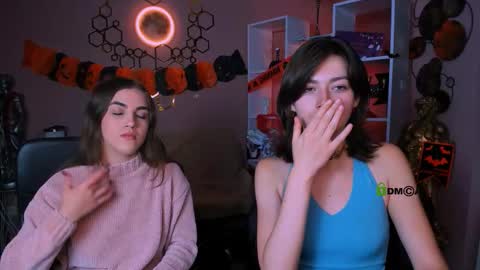 lina_fox12 online show from October 2025 01:15:02 PM