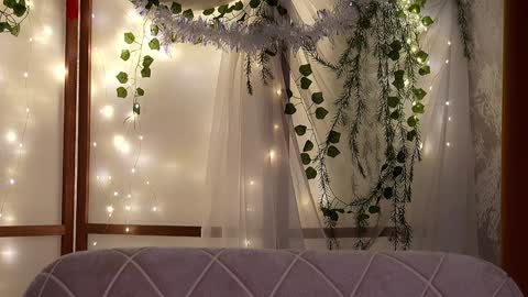 Lina -  online show from January 2025 05:28:02 PM