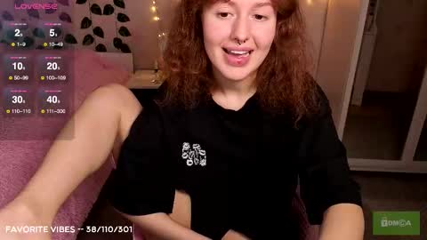 Lina Red X online show from November 2025 09:48:01 PM