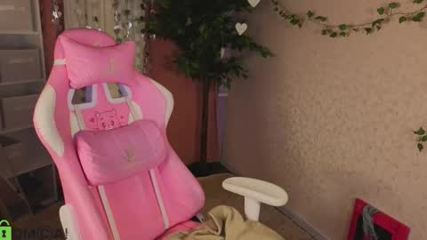 LINA online show from February 2026 01:13:02 AM