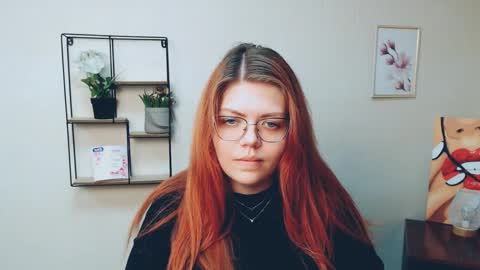 Snapshot of lina_ri chatting on October 2025 04:50:01 PM lina_ri online show from October 2025 04:50:01 PM