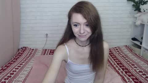 Snapshot of lina_rouge_ chatting on November 2025 10:35:02 AM Lina Rouge online show from November 2025 10:35:02 AM