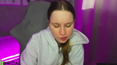 Lina online show from March 2026 08:19:01 AM