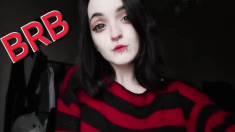 Snapshot of lina_tyaan chatting on January 2025 04:48:02 PM Lina 3 1715622743 online show from January 2025 04:48:02 PM