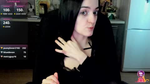 Snapshot of lina_tyaan chatting on January 2025 10:41:01 AM Lina 3 1715622743 online show from January 2025 10:41:01 AM