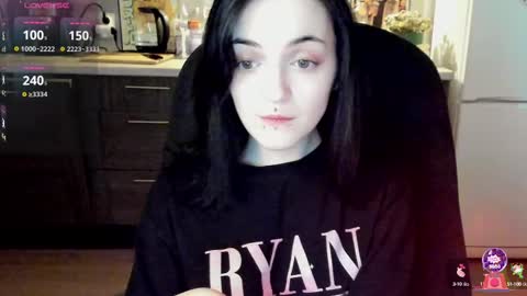 Snapshot of lina_tyaan chatting on February 2025 08:20:01 AM Lina 3 1715622743 online show from February 2025 08:20:01 AM