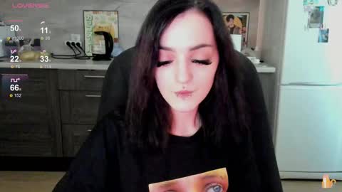 Snapshot of lina_tyaan chatting on September 2025 08:03:02 AM Lina 3 1715622743 online show from September 2025 08:03:02 AM