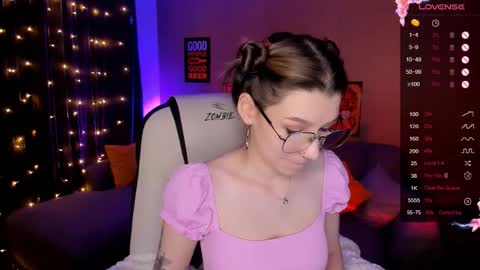 Snapshot of linablossom chatting on October 2025 02:42:01 AM Lina online show from October 2025 02:42:01 AM