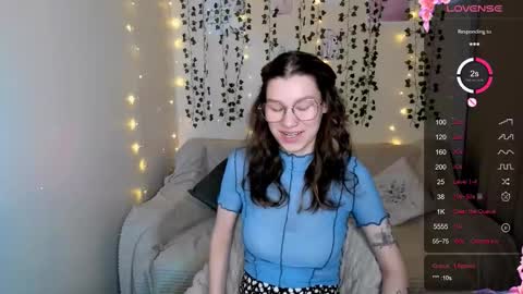 Snapshot of linablossom chatting on October 2025 03:31:02 AM Lina online show from October 2025 03:31:02 AM