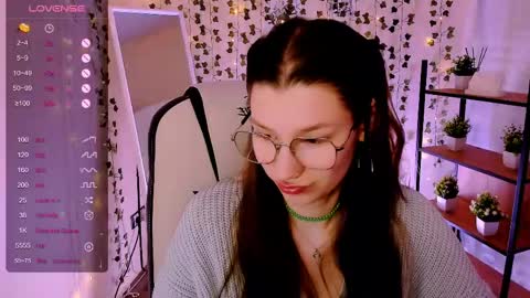Lina online show from May 2026 08:19:02 AM