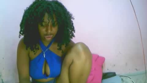 linah1123 online show from October 2025 10:36:01 AM